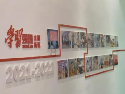 “冰雪艺术节”主题旅游专列开往铜川赏冰雕